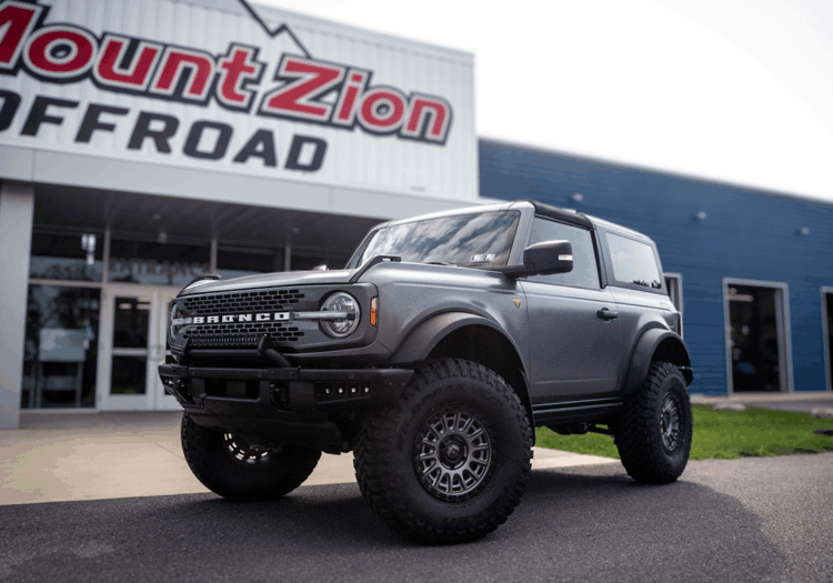 2023 Ford BRONCO Badlands