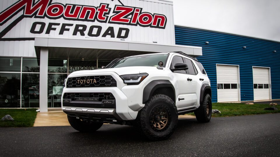 2025 TOYOTA 4RUNNER Trail Hunter Edition