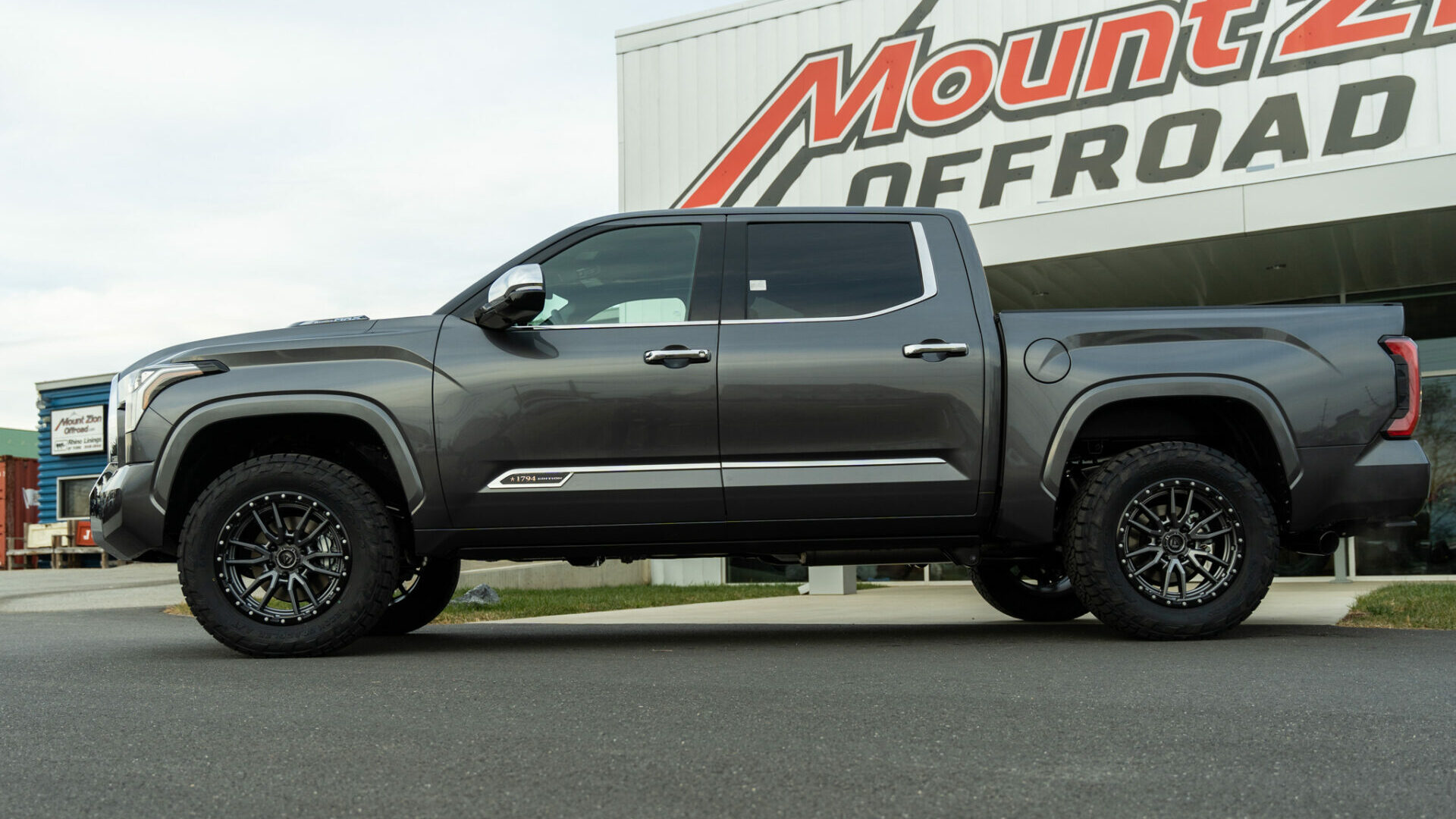 Toyota Tundra with Fuel wheels driver side at mount zion offroad