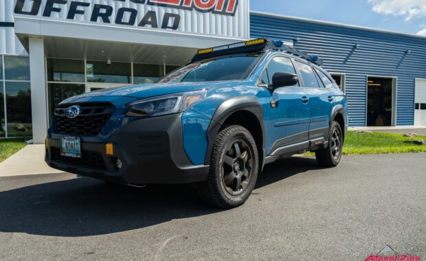 2022 Subaru Outback Wilderness blue, driver front corner view