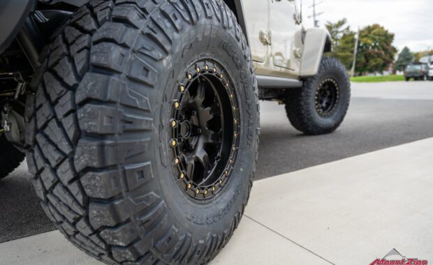 2022 Jeep Wrangler Unlimited Rubicon 392 with Innov8 Racing G500 Beadlock 17x9 and Nitto Ridge Grappler 38x12.50R17 close up