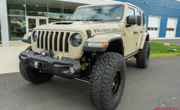 2022 Jeep Wrangler Unlimited Rubicon 392 with warn winch