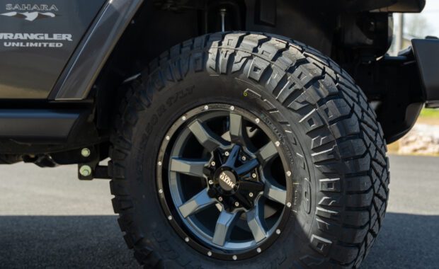 2017 Jeep Wrangler Sahara in grey with Nitto tires and moto metal wheels