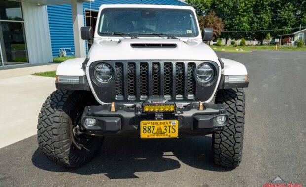 White 2022 jeep wrangler unlimited rubicon 392 front grille