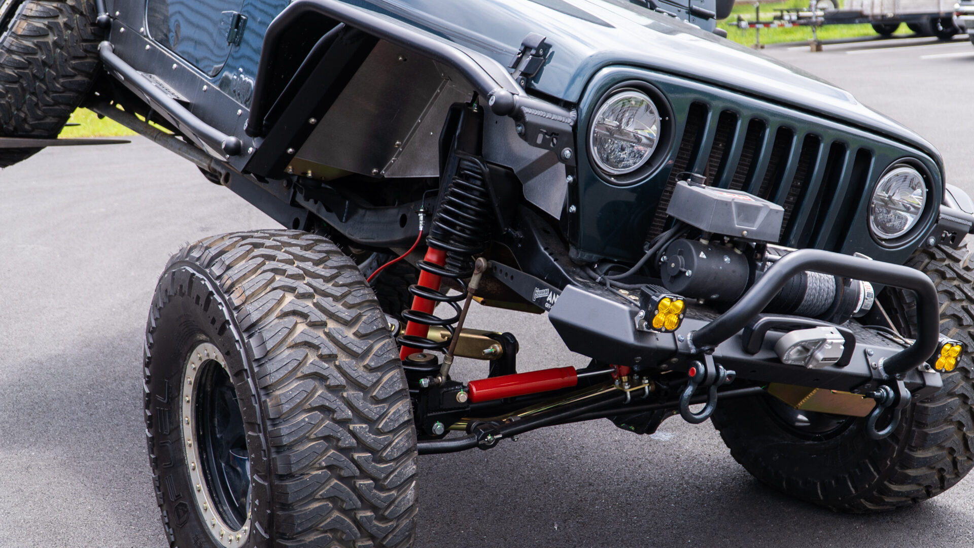 Checking suspension travel on Jeep Wrangler with Metalcloak Suspension