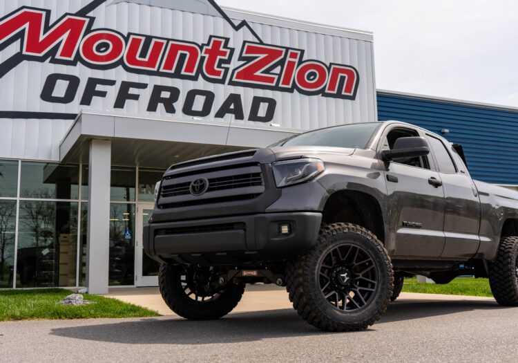 2015 TOYOTA TUNDRA SR5