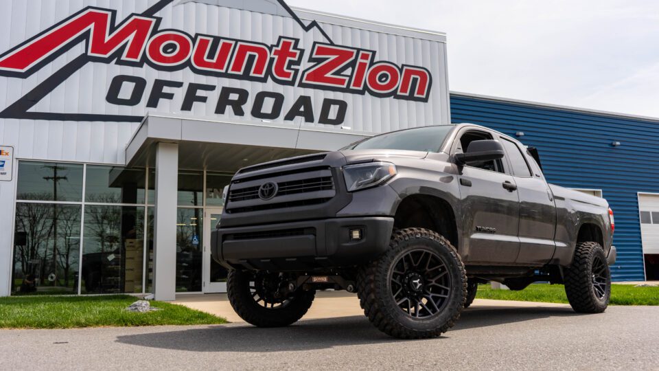 2015 TOYOTA TUNDRA SR5