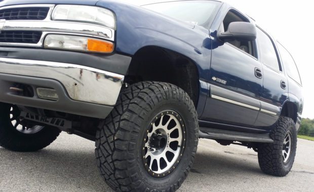 Chevy tahoe lifted on method wheels