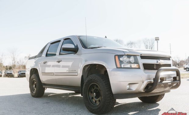 07 silver Chevy avalanche with 3.5