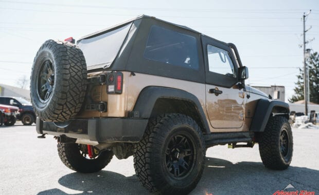 Brown 2015 Jeep Wrangler with 2.5