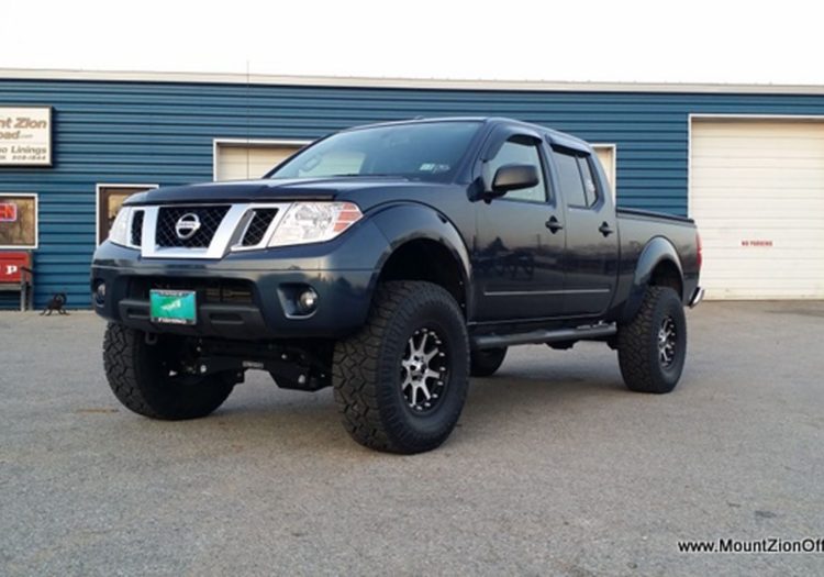 Lifted 2015 Nissan Frontier