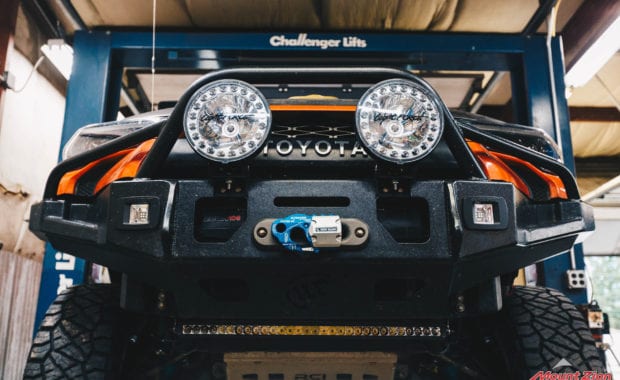 4runner front offroad bumper with offroad lighting