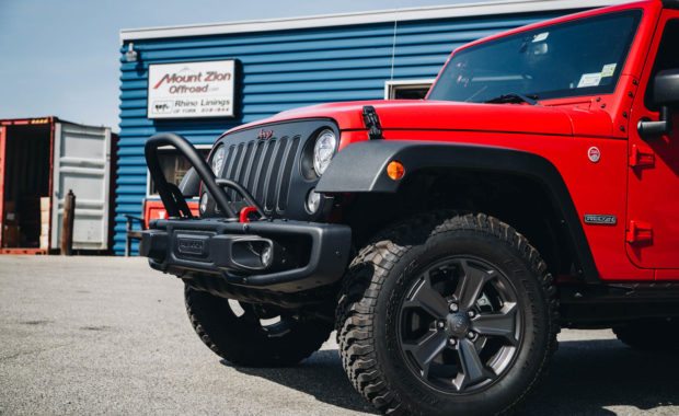 Jeep Rubicon front bumper with loop