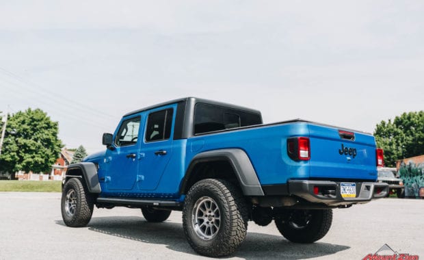 Blue 20 Jeep Gladiator with 2.5