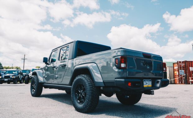 2021 Jeep Gladiator on Teraflex JT: 1.5” Performance Spacer Leveling Kit and 35X11.50R17 Toyo Open Country AT3 driver side tailgate view