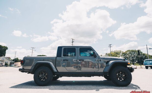 2021 Jeep Gladiator on Teraflex JT: 1.5” Performance Spacer Leveling Kit and 35X11.50R17 Toyo Open Country AT3 passenger side view